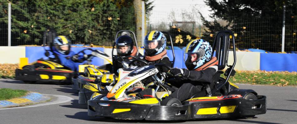 Karting Sur Mesure Anniversaire Evg Course Organisez Votre Evenement